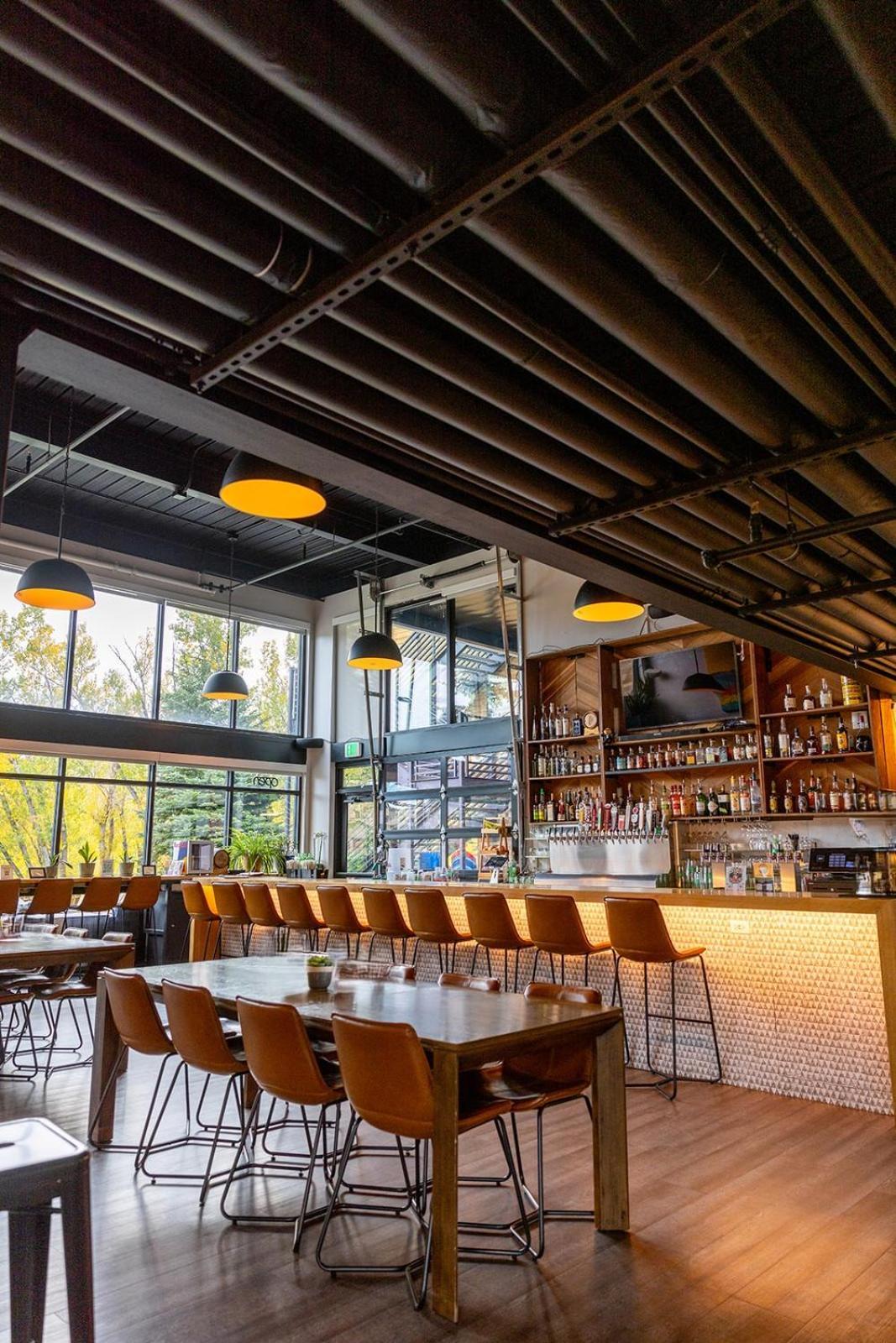 The Block & Commons 3*