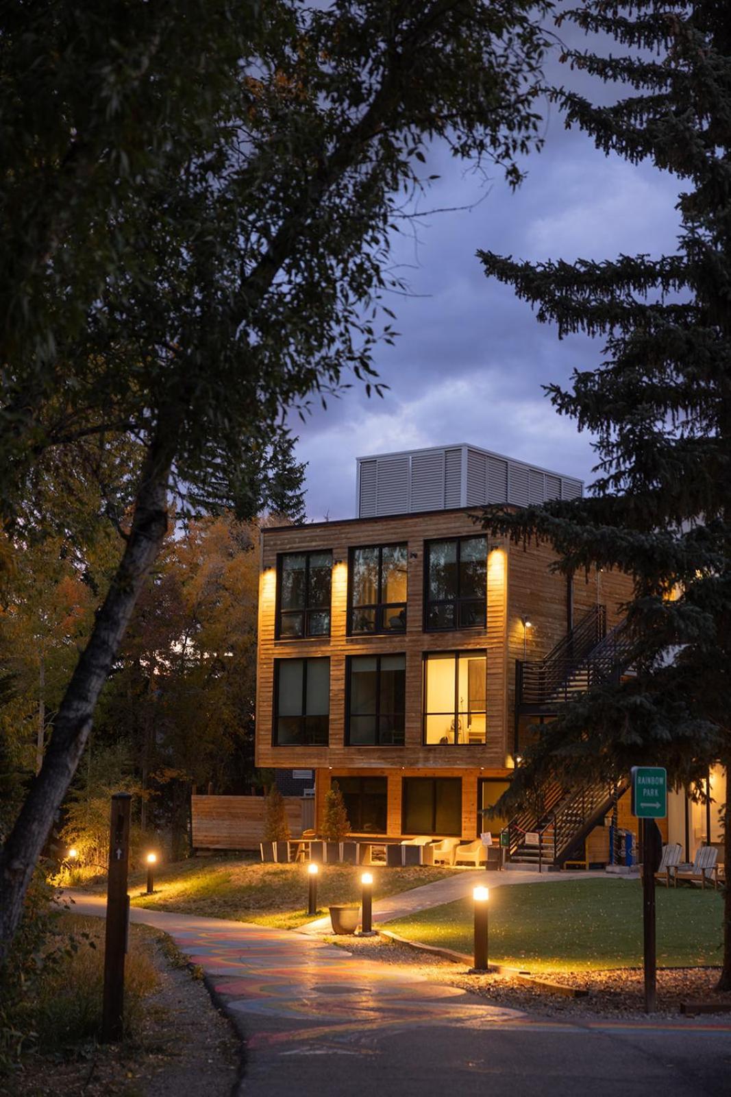 The Block & Commons Hotel