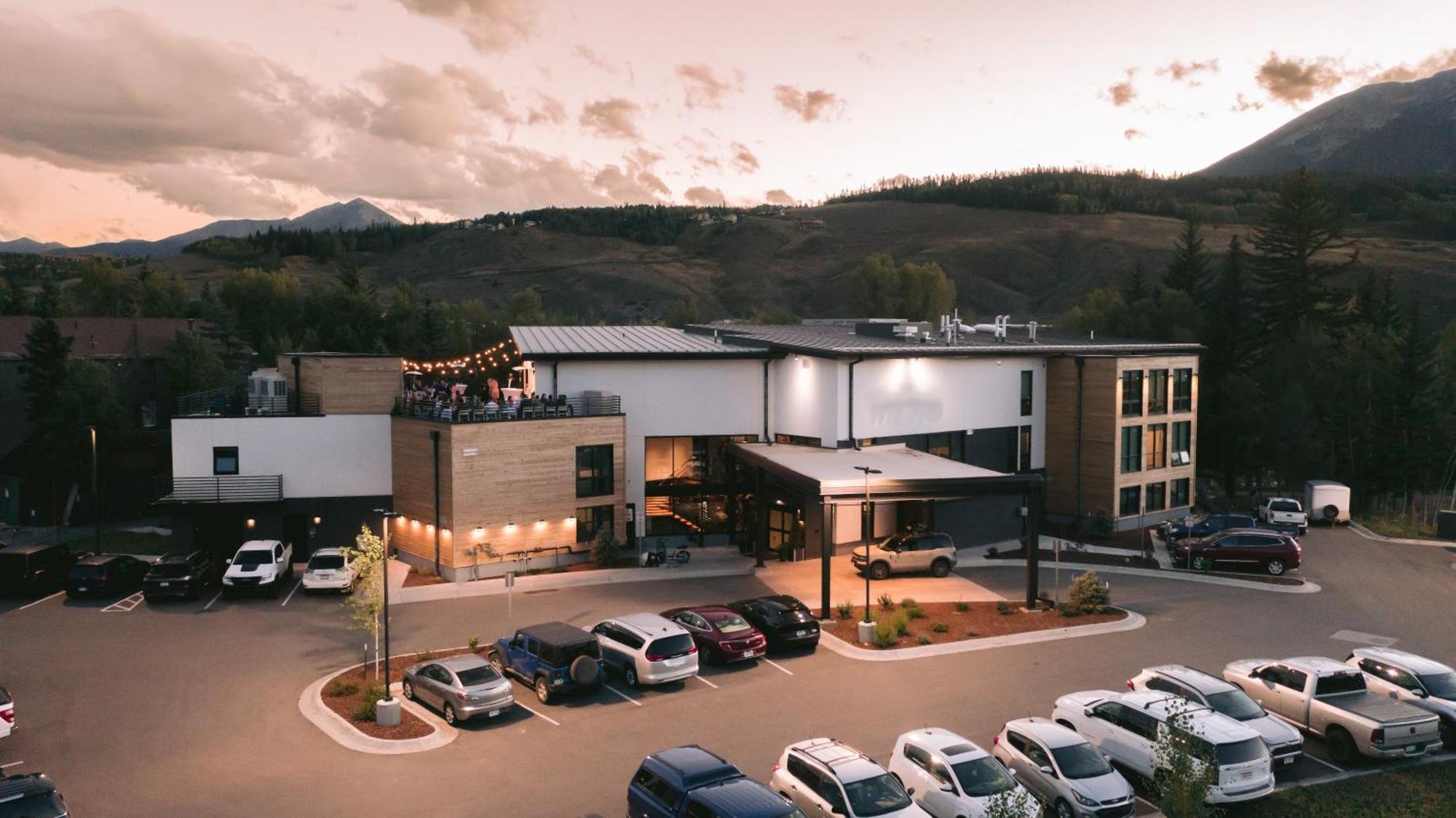 The Block & Commons Hotel