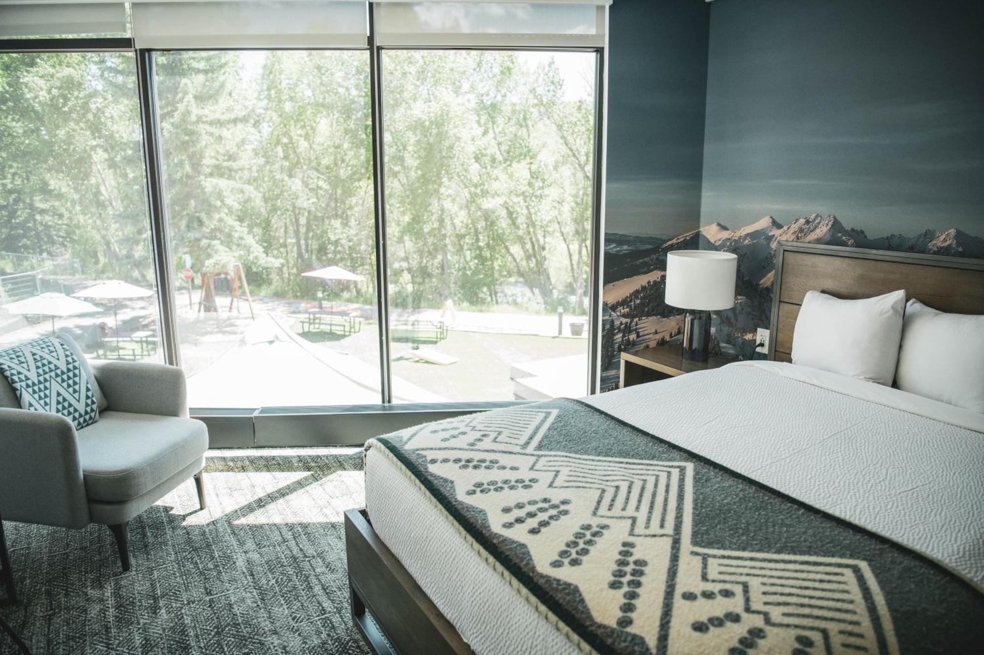 The Block & Commons Hotel Silverthorne
